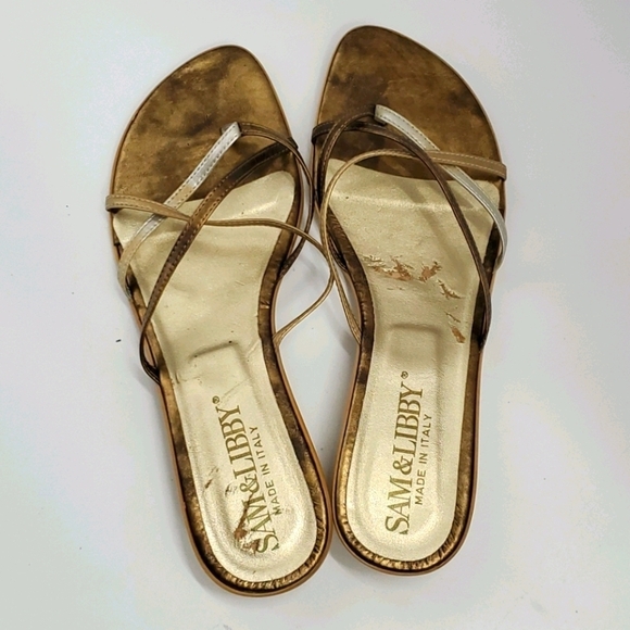 Sam & Libby Women's Gold Strappy Low Wedge - Picture 4 of 11